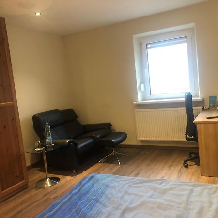Calm Spacy Room, Own Modern Bath, Near Center, To 1 Person Or A Couple - Not Suitable For Craftsmen, Not Accepted - Privatly Rented Norimberga Esterno foto