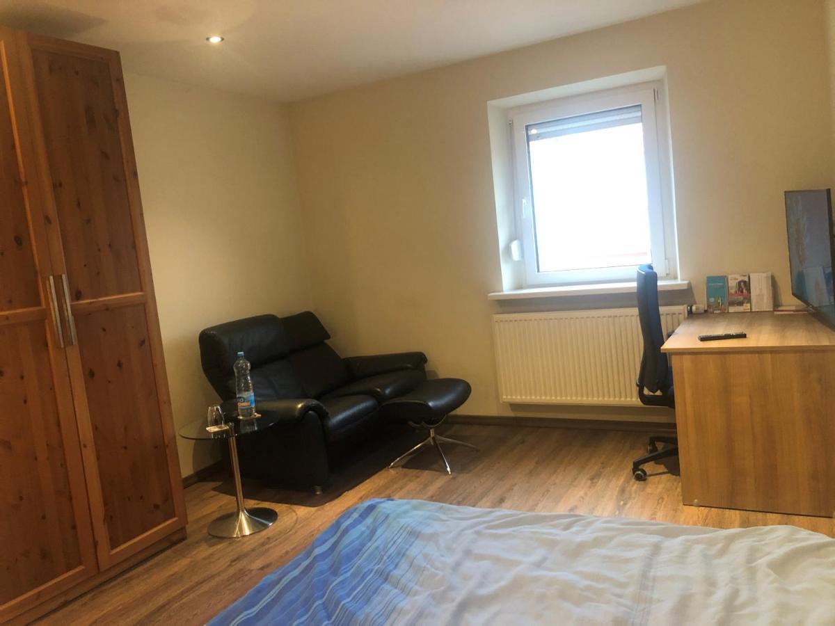 Calm Spacy Room, Own Modern Bath, Near Center, To 1 Person Or A Couple - Not Suitable For Craftsmen, Not Accepted - Privatly Rented Norimberga Esterno foto