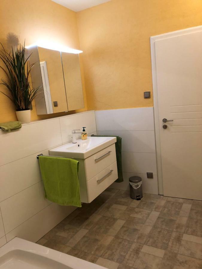 Calm Spacy Room, Own Modern Bath, Near Center, To 1 Person Or A Couple - Not Suitable For Craftsmen, Not Accepted - Privatly Rented Norimberga Esterno foto